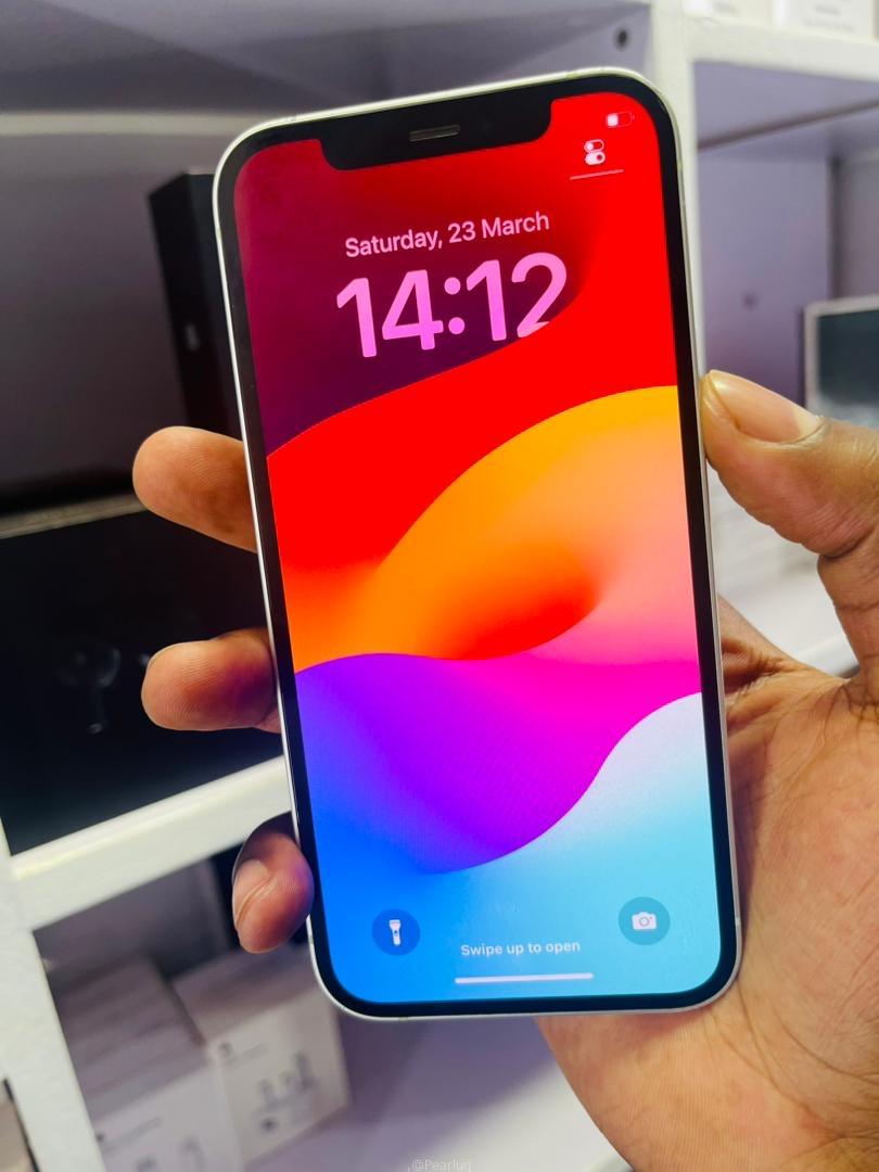 iPhone 12