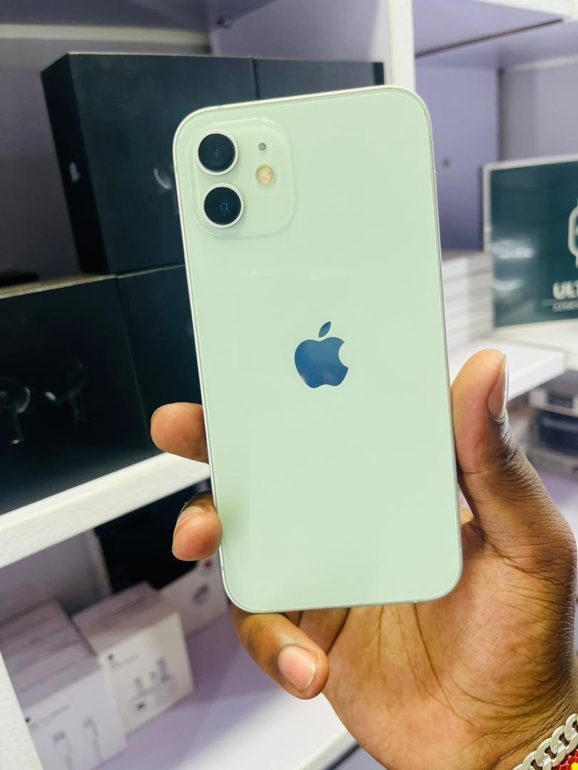 iPhone 12