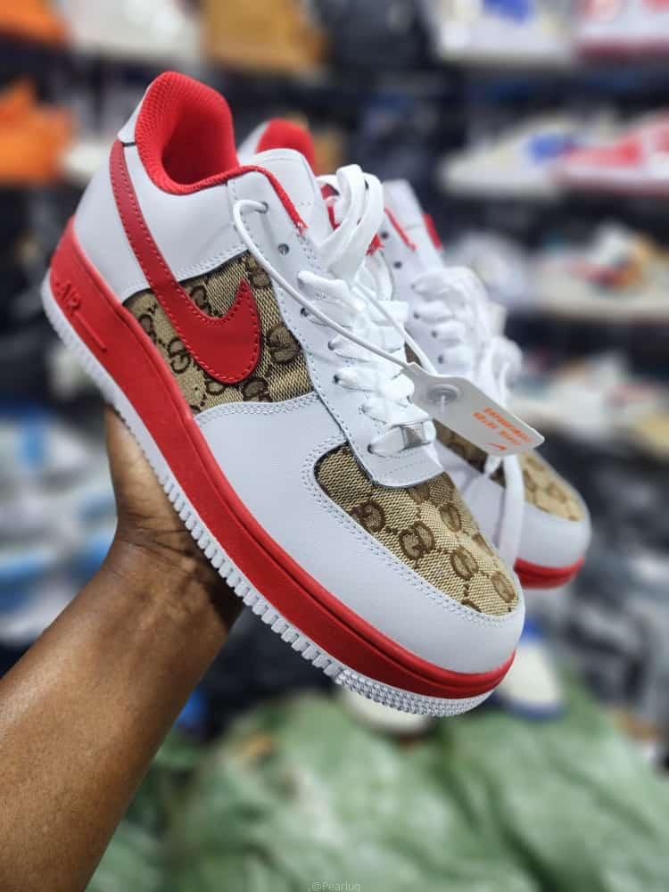 SHOES