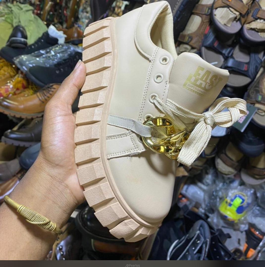 SHOES