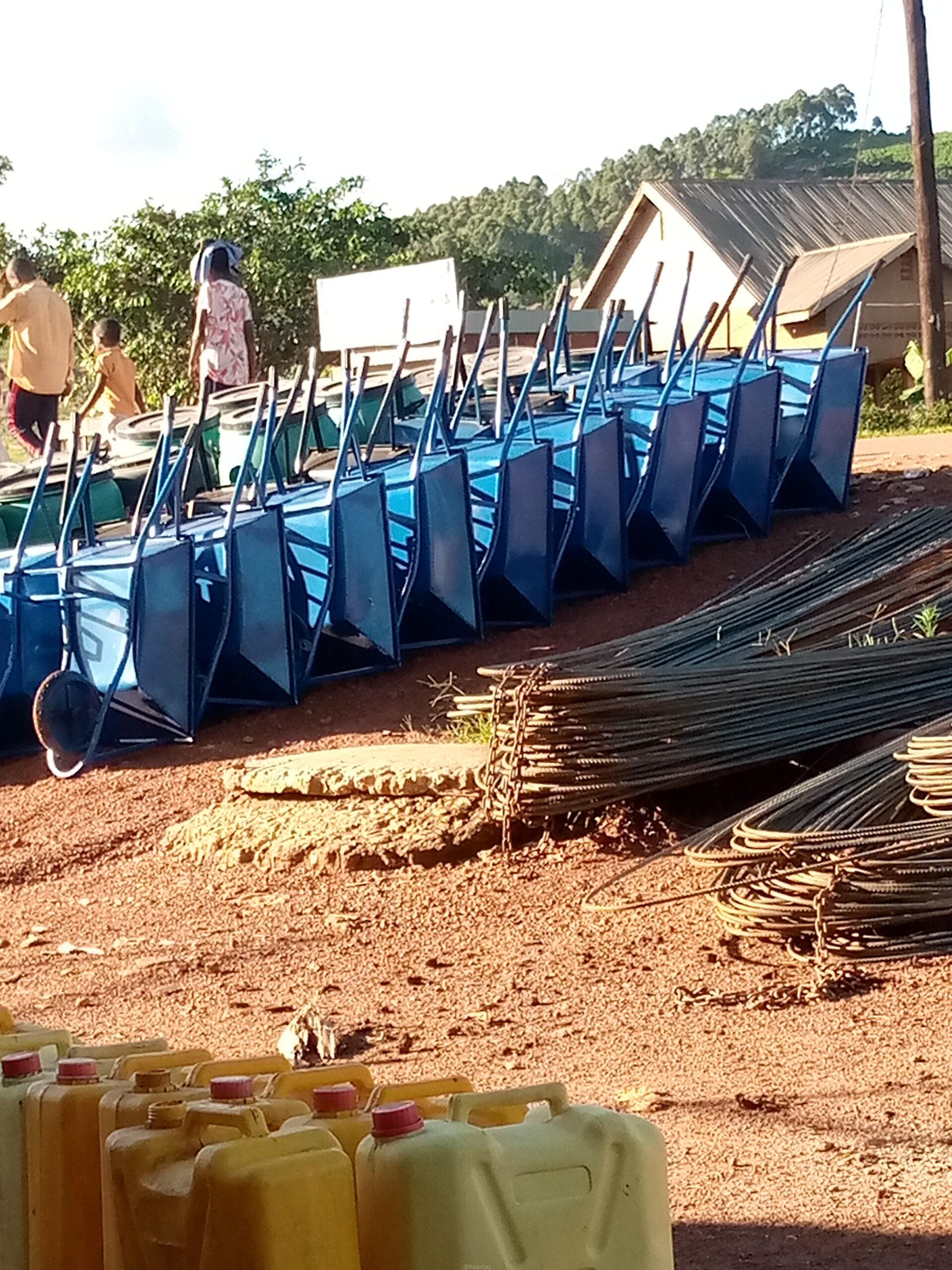 WHEEL BARROWS