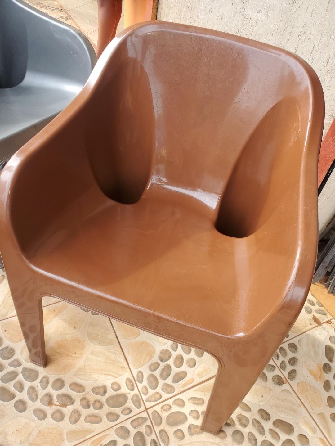 Plastic Sofar Chairs