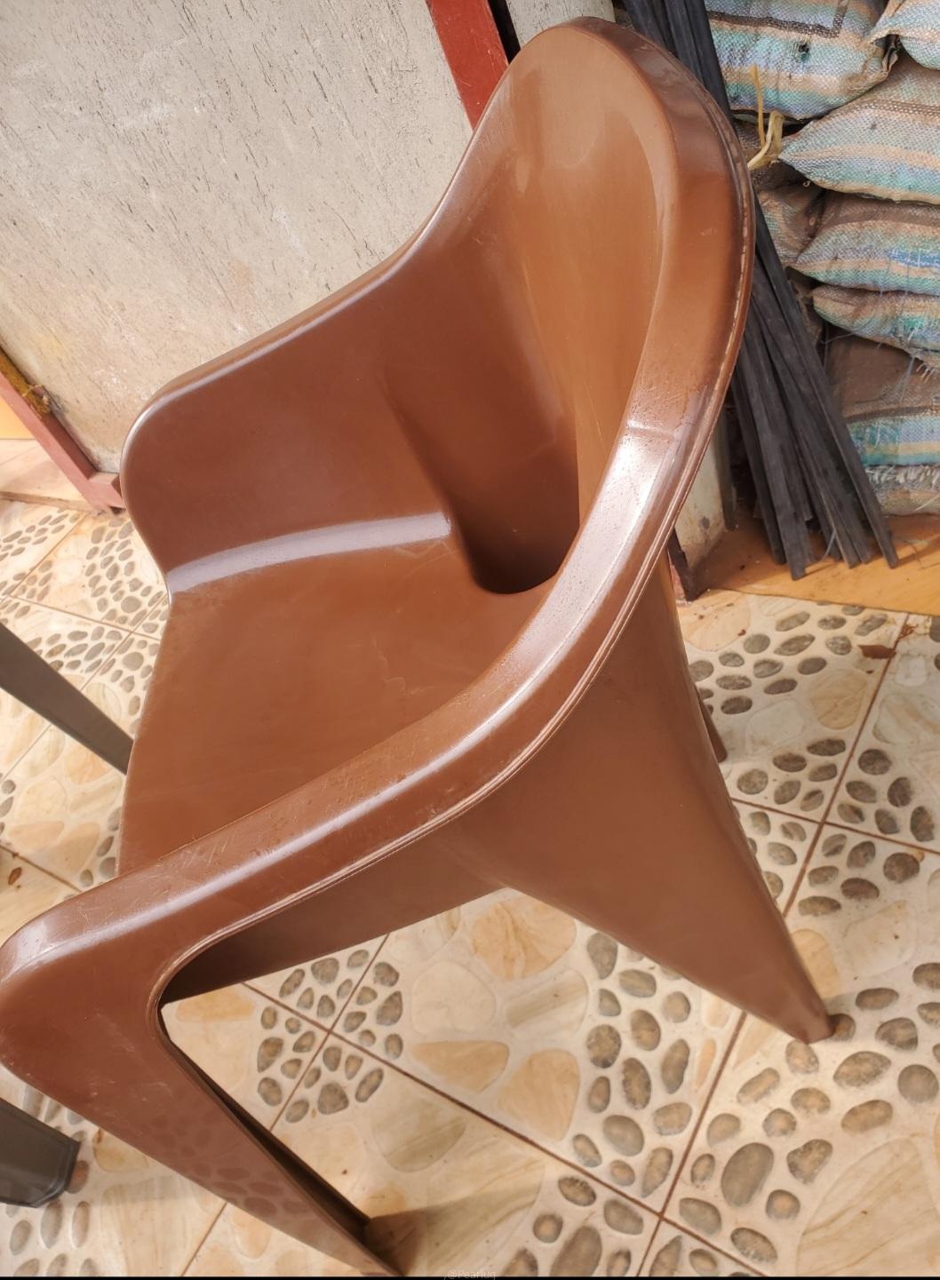 Plastic Sofar Chairs