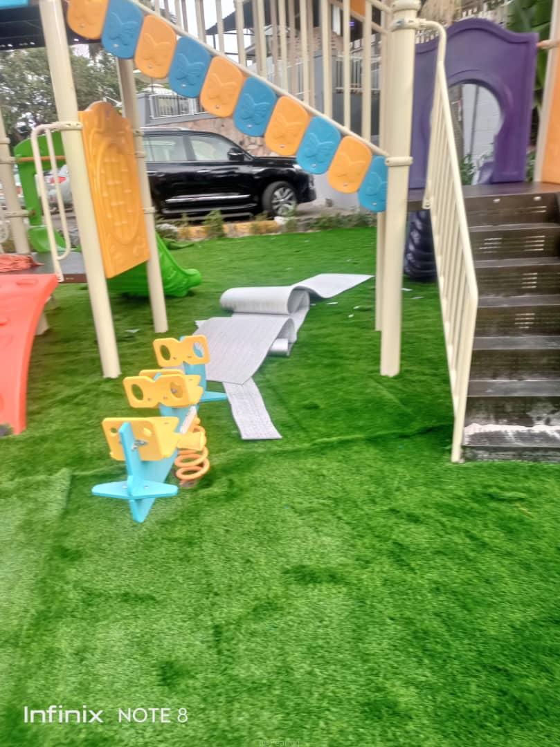 GREEN GRASS TURF