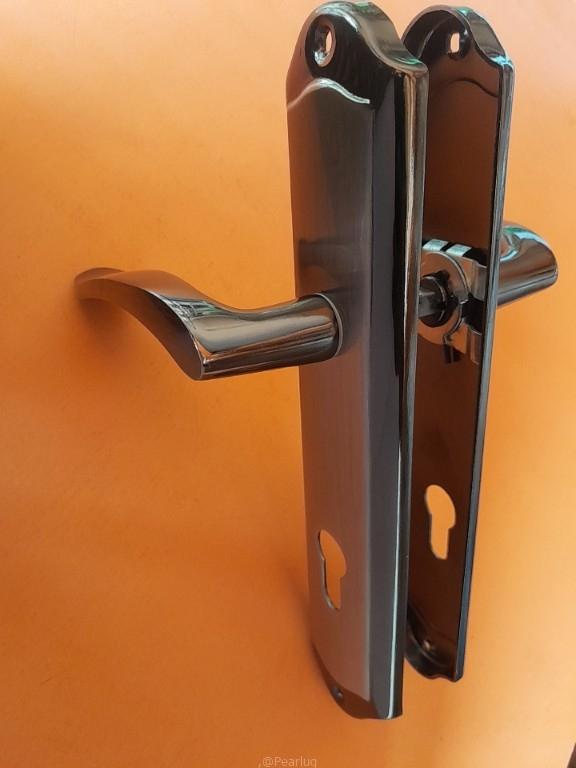 Door handles