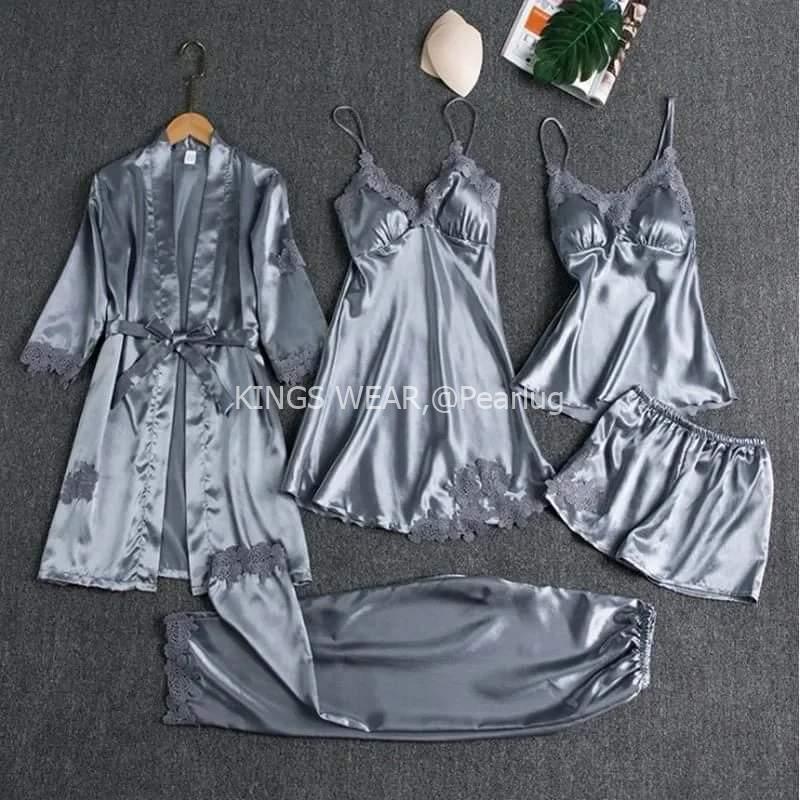 King’s wear