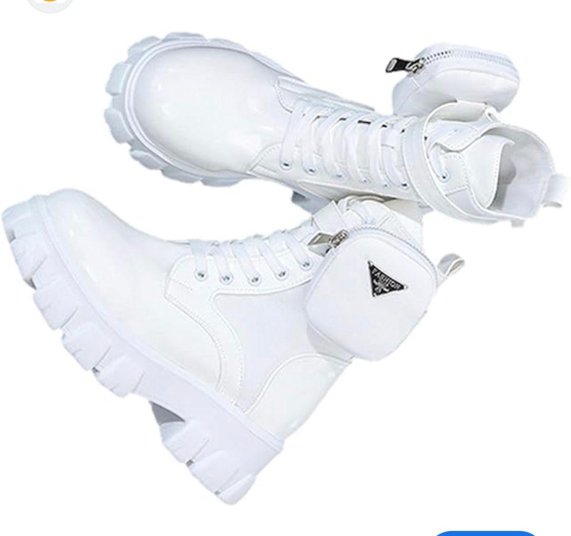 Ladies boots