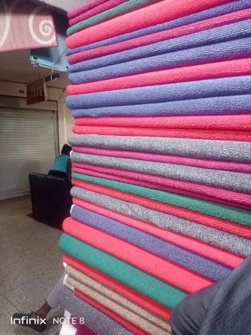 WOOLEN CARPETS FOR HOMES