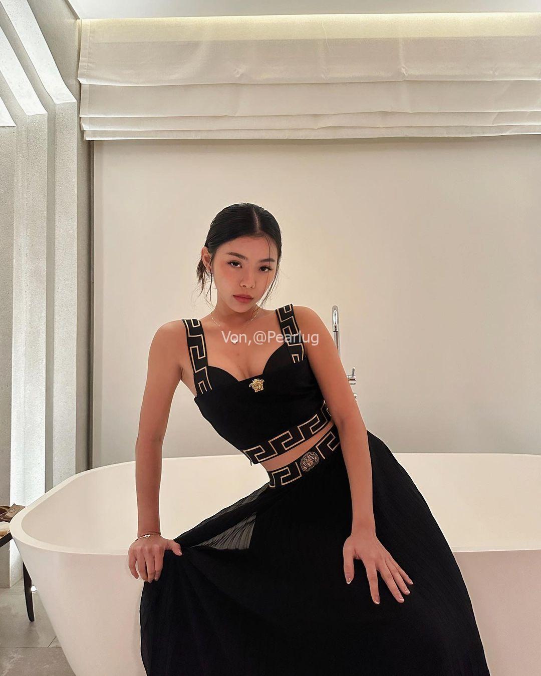 Two piece set