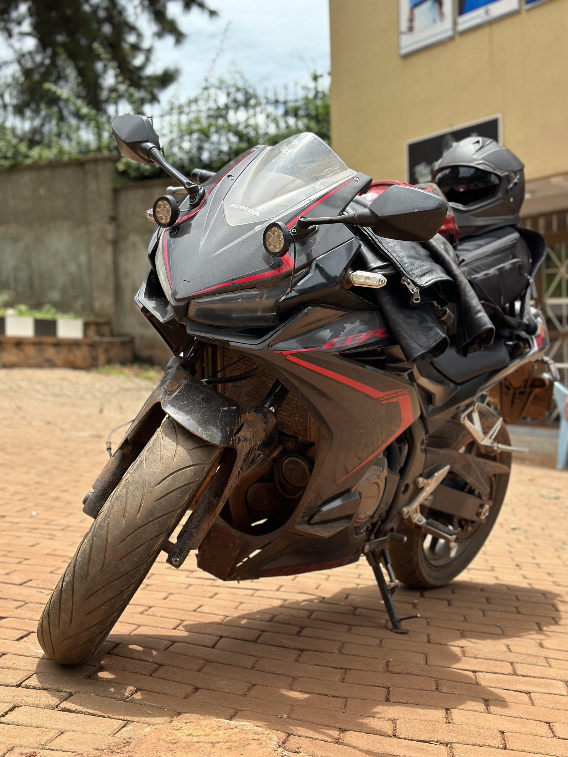 Honda CBR 400cc year 2020