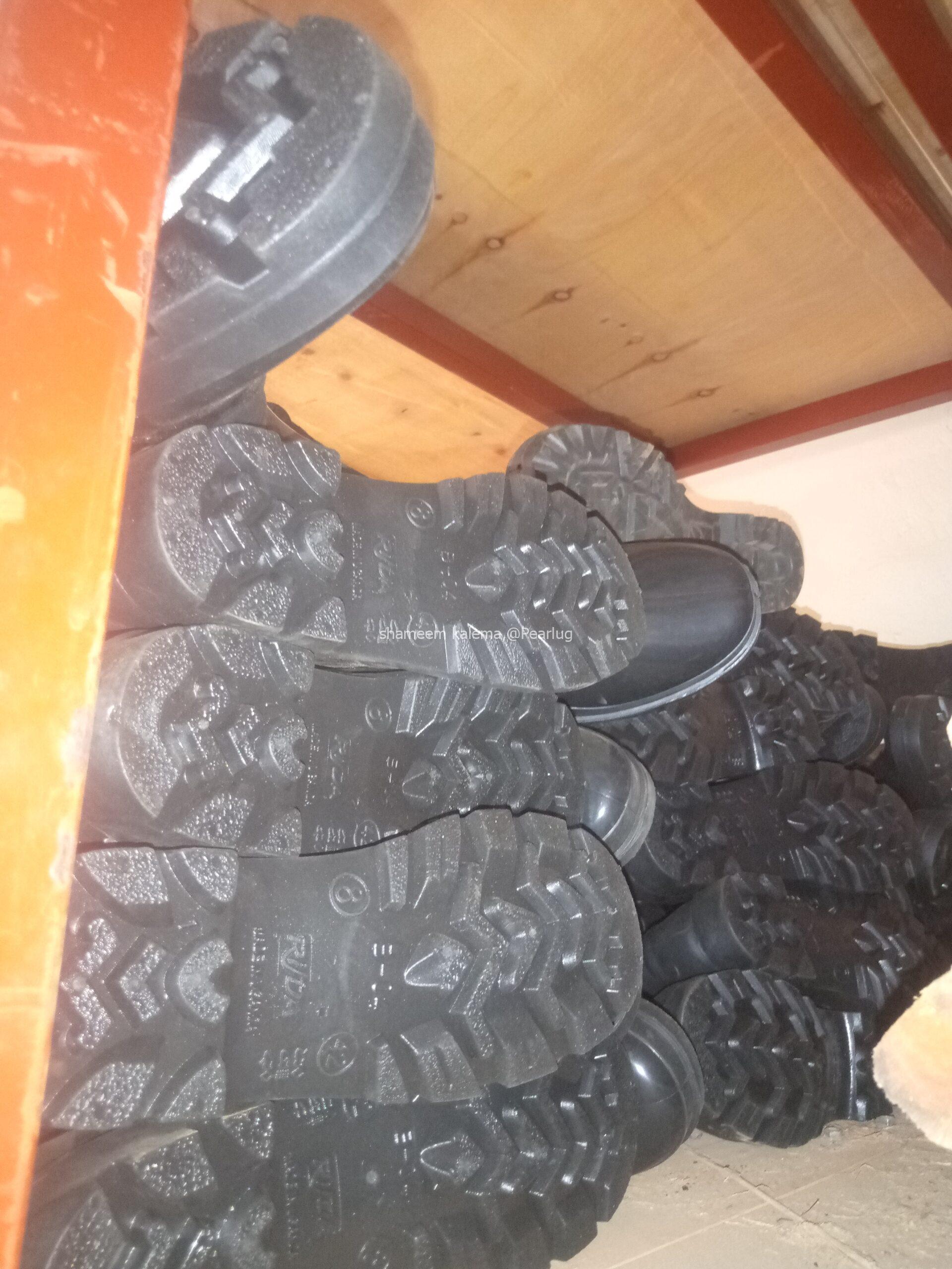 Gum boots
