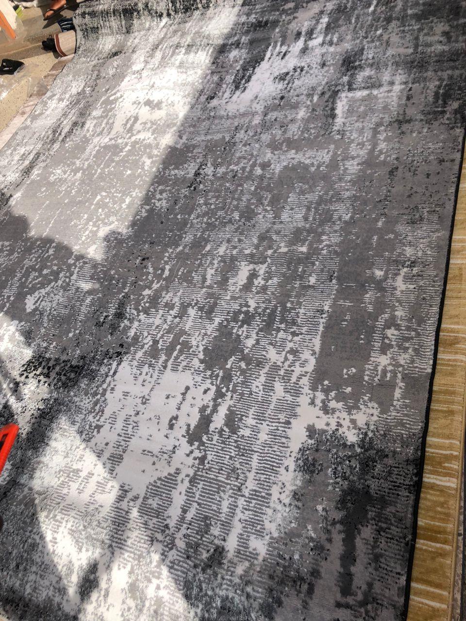 CENTRE CARPETS