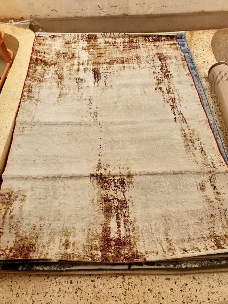 CENTRE CARPETS