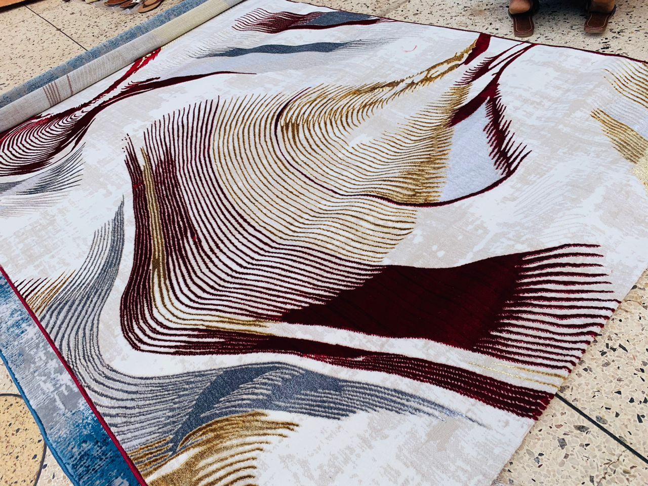 CENTRE CARPET