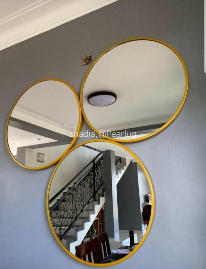 Wall decorating mirrors