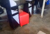 Saloon nail table