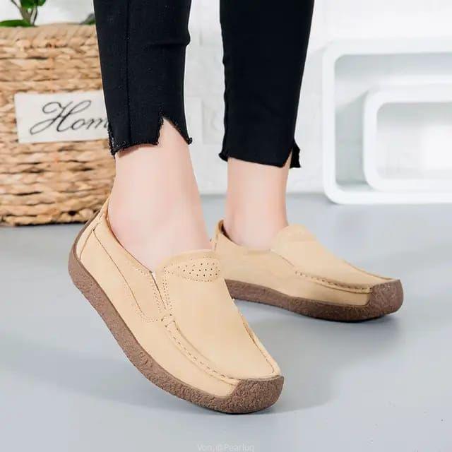 Ladies shoes