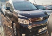 Toyota Noah Voxy Black