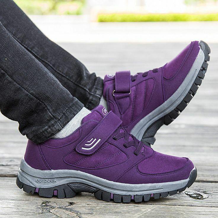 Ladies sneakers