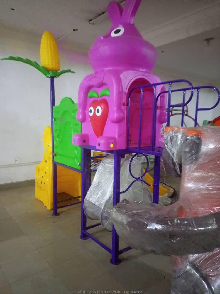 SLIDES/KIDS RIDES/PLAY STATION