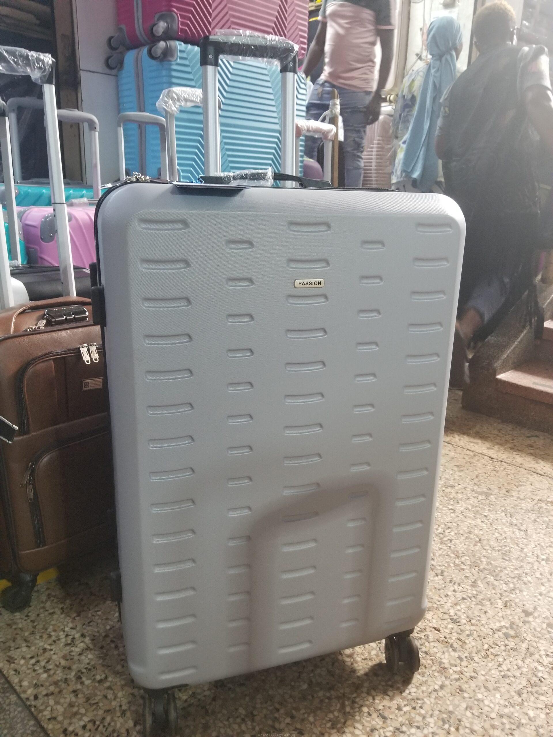 Original plastic suite case large size