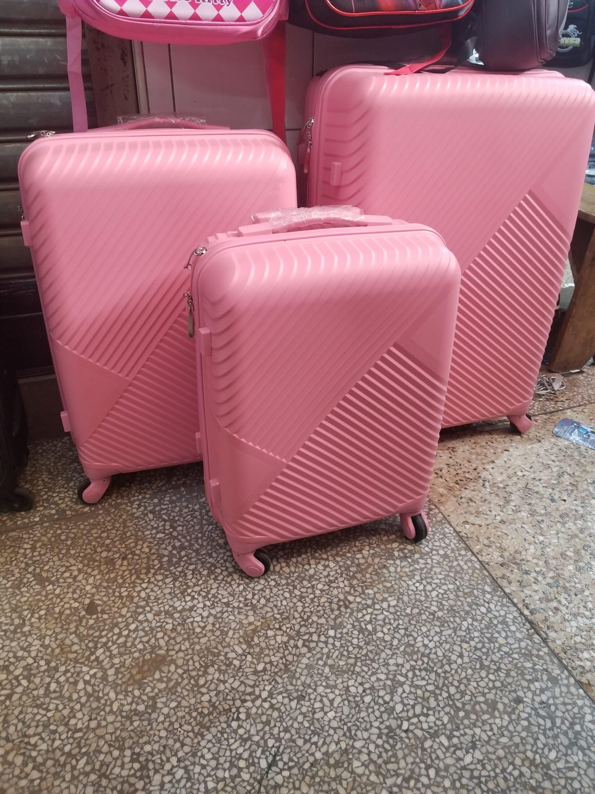 Plastic bridal suite cases (set)