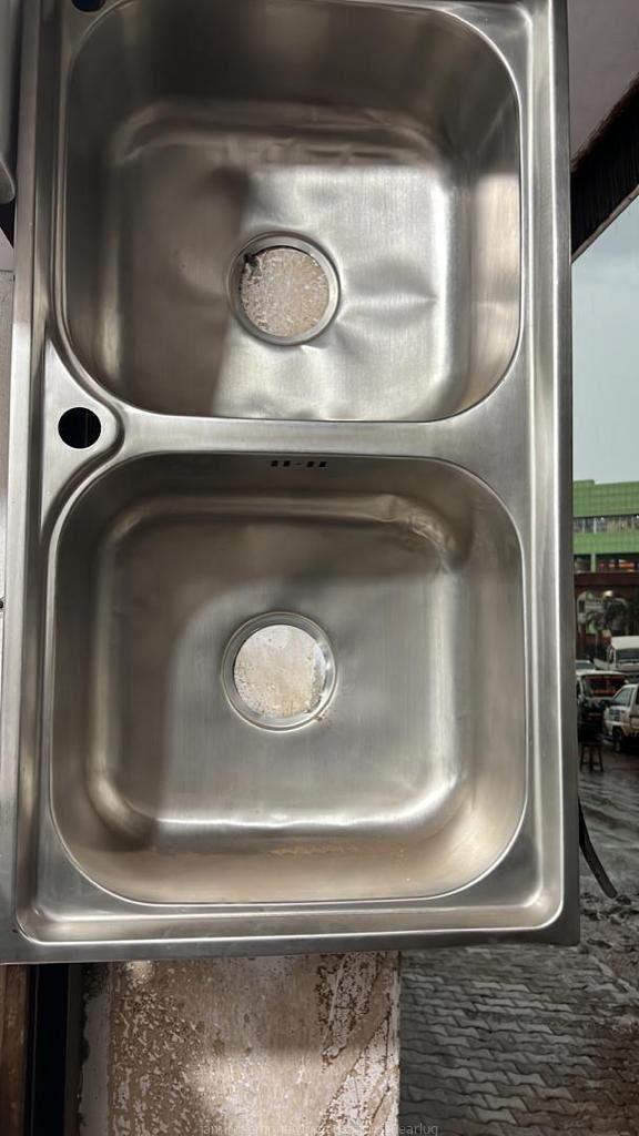 Kitchen sink