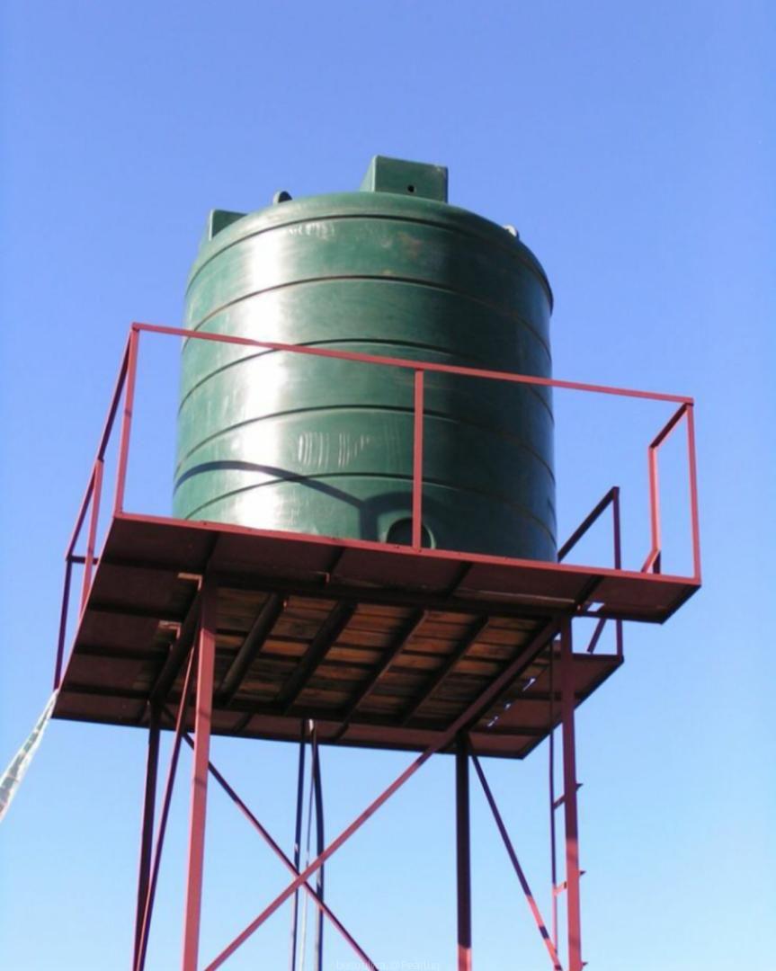 Water stand tank