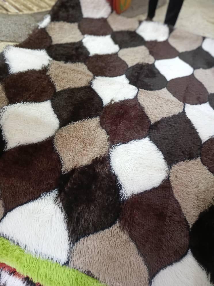 Center carpets