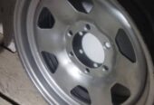Land cruiser rim size 16