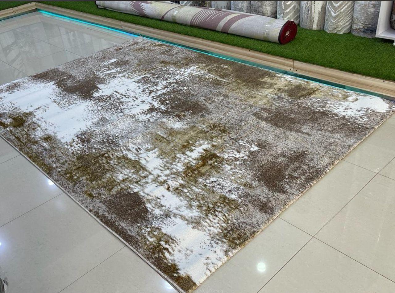 Center Carpet