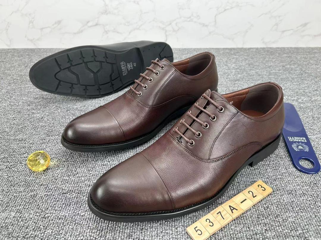 Men’s dress shoes