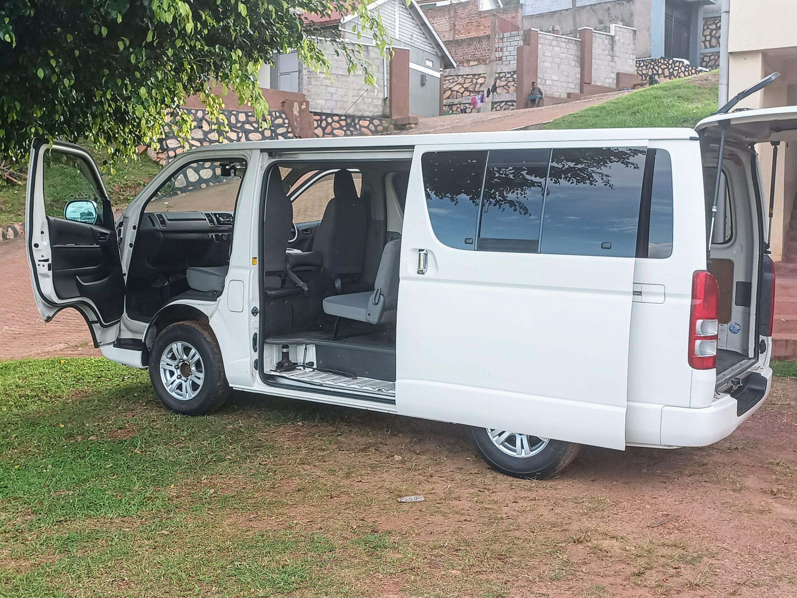 Toyota Hiace Regiusace DX GL Package