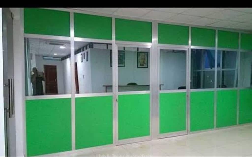 Aluminium office partition
