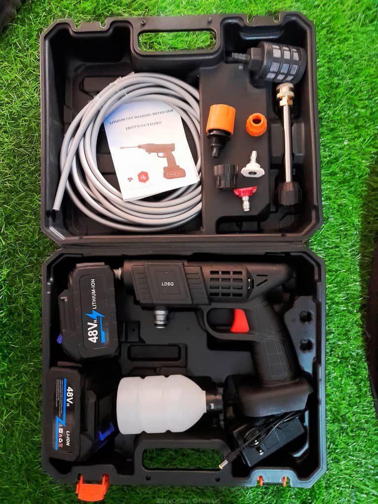 Rechargeable carwasher gun