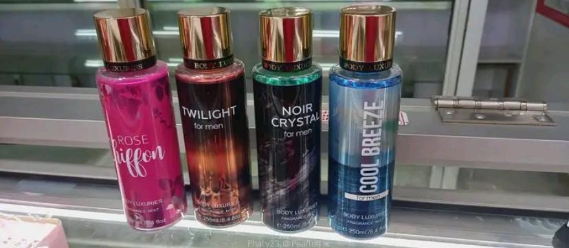 Perfume body sprays and mists