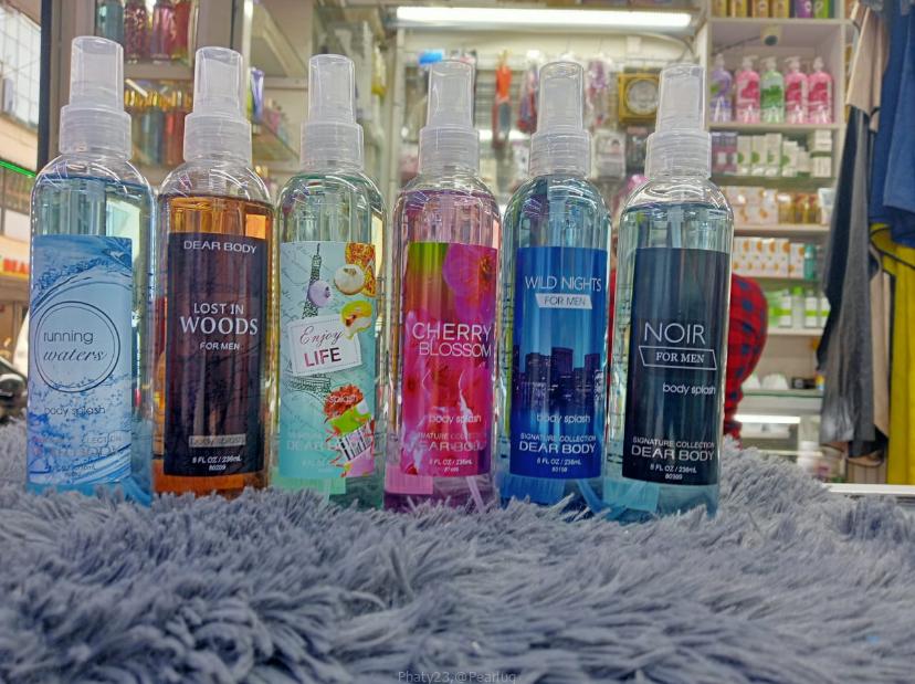 Perfume body sprays and mists
