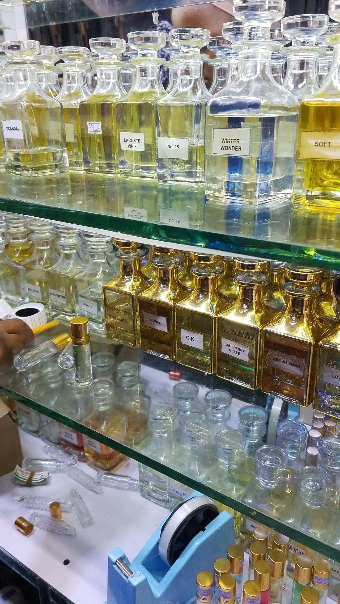 Oil perfumes of all sizes