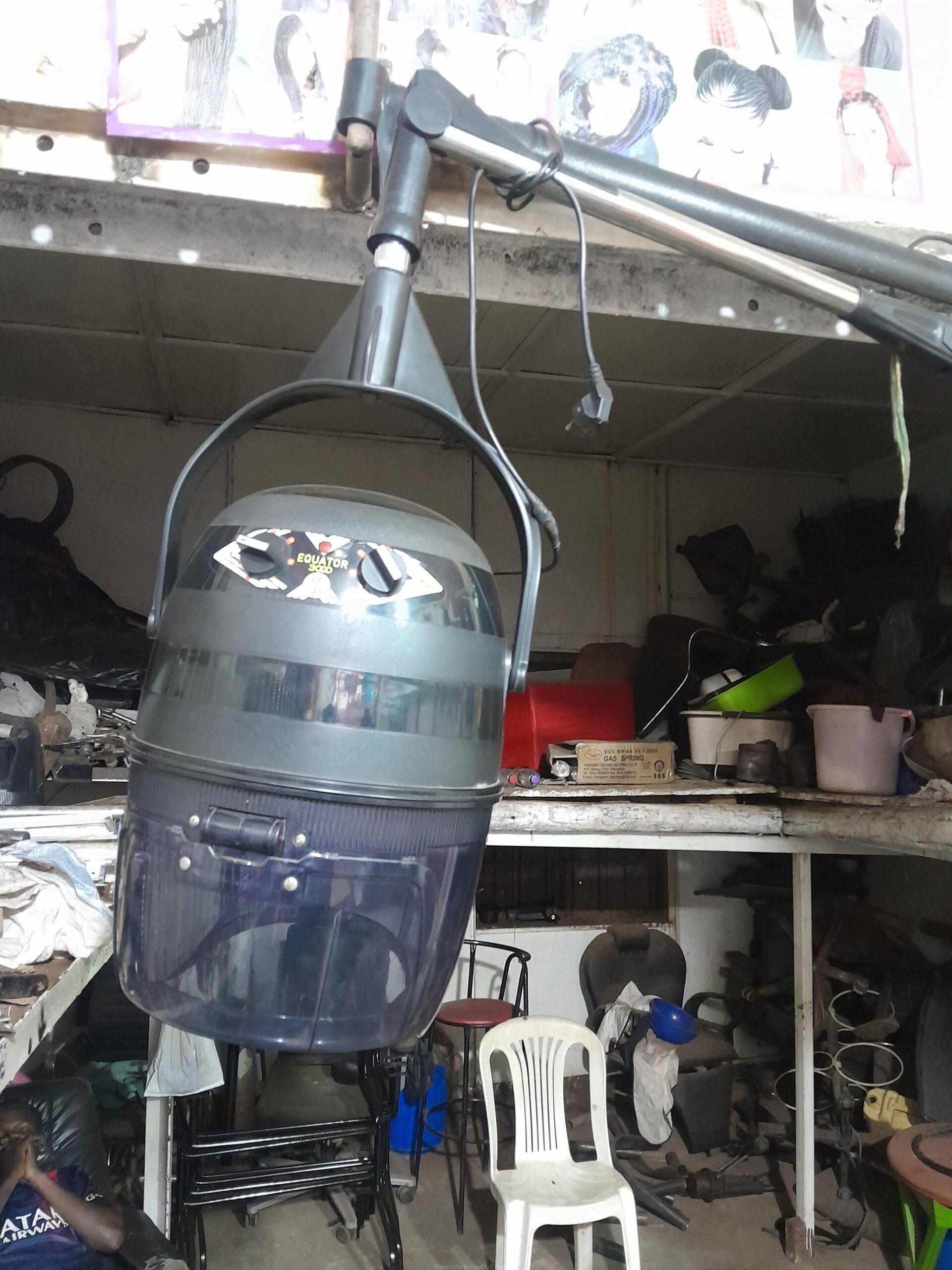 Wall mount dyria