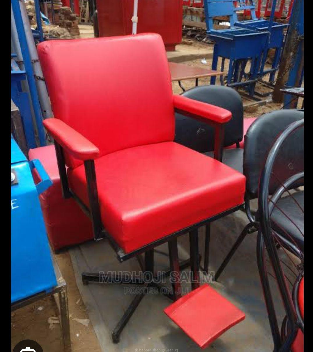 Saloon & office chairs 💺