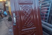 Pipes door gets windows