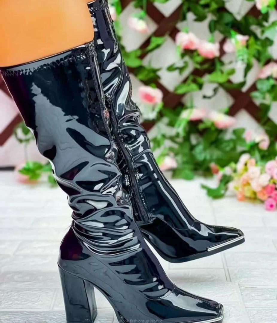 Ladies boots