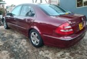Mercedes Benz E320 moroon