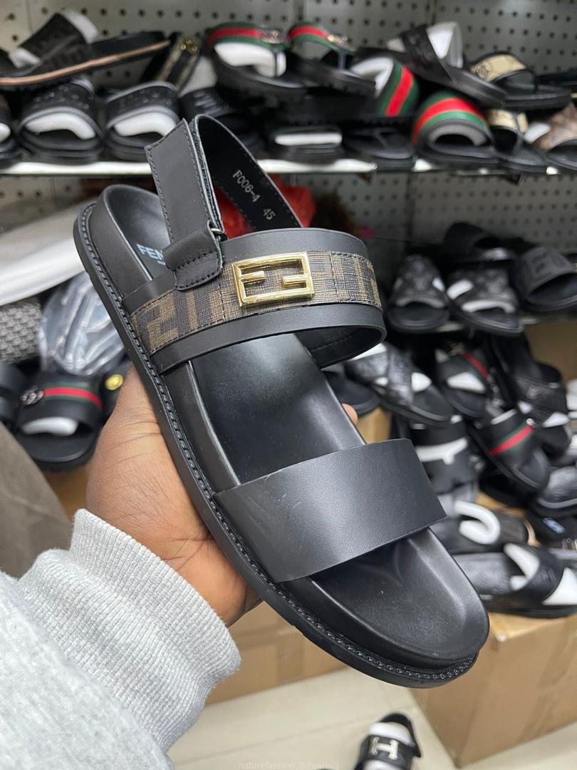 Open shoes