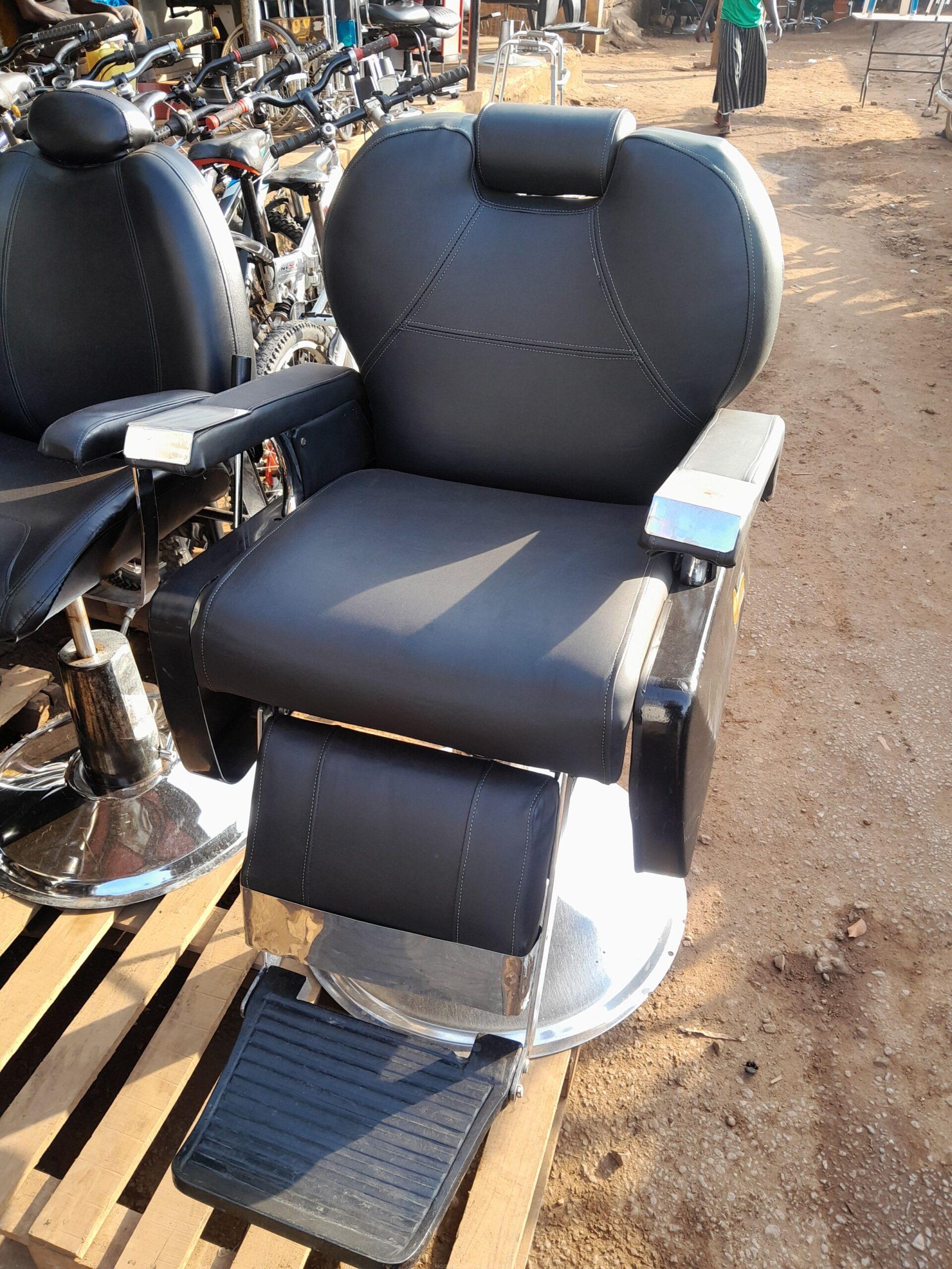 Barber chair