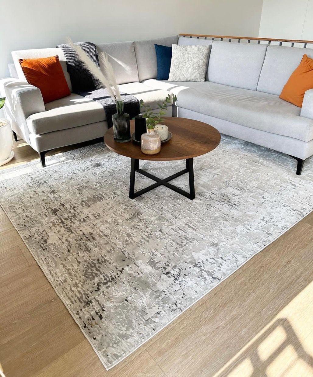 Center Carpets