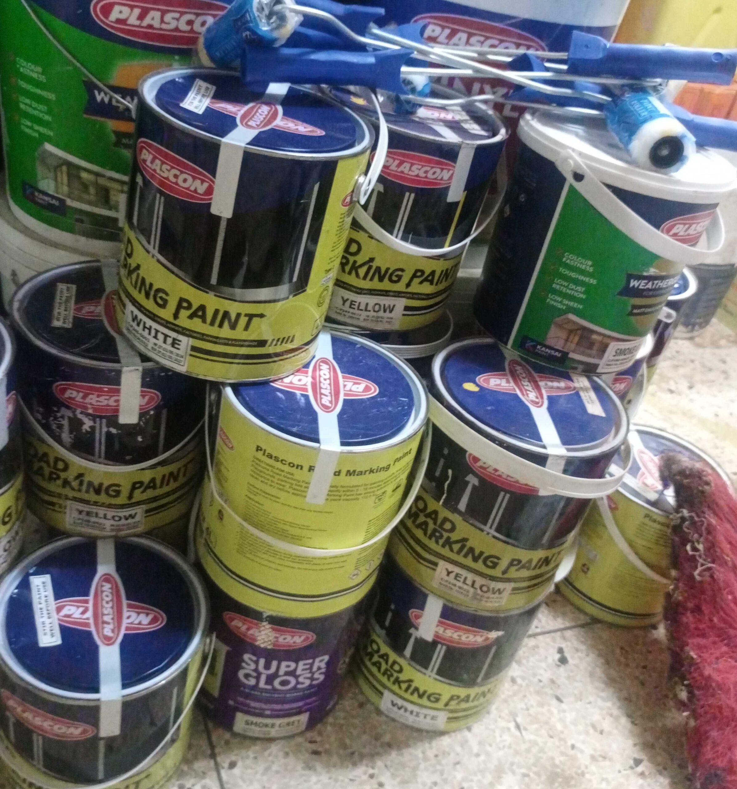 Paint tiles adhesive
