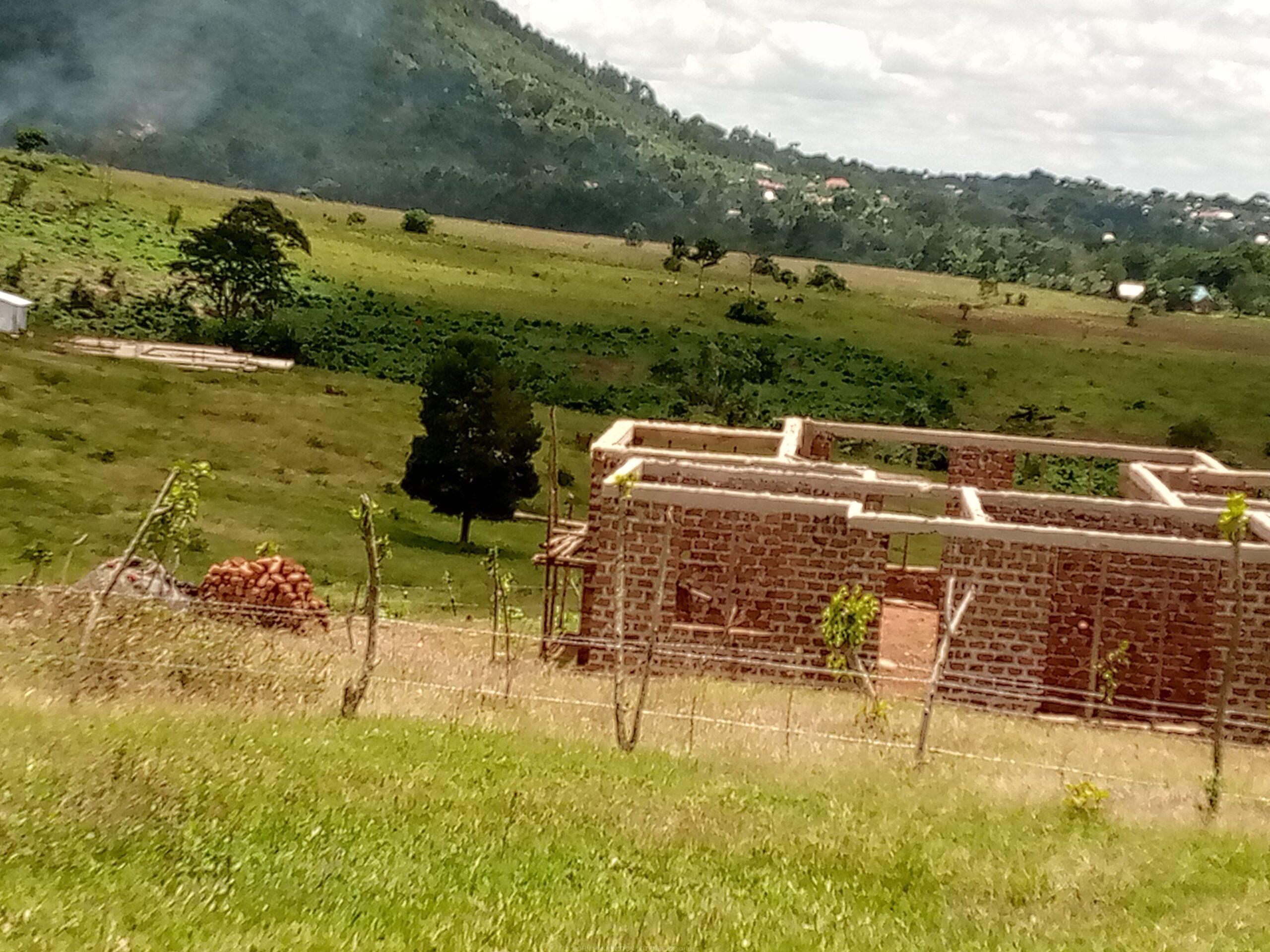 Commercial and Residential plots for sale located in Wakiso mabobwe tongoro village