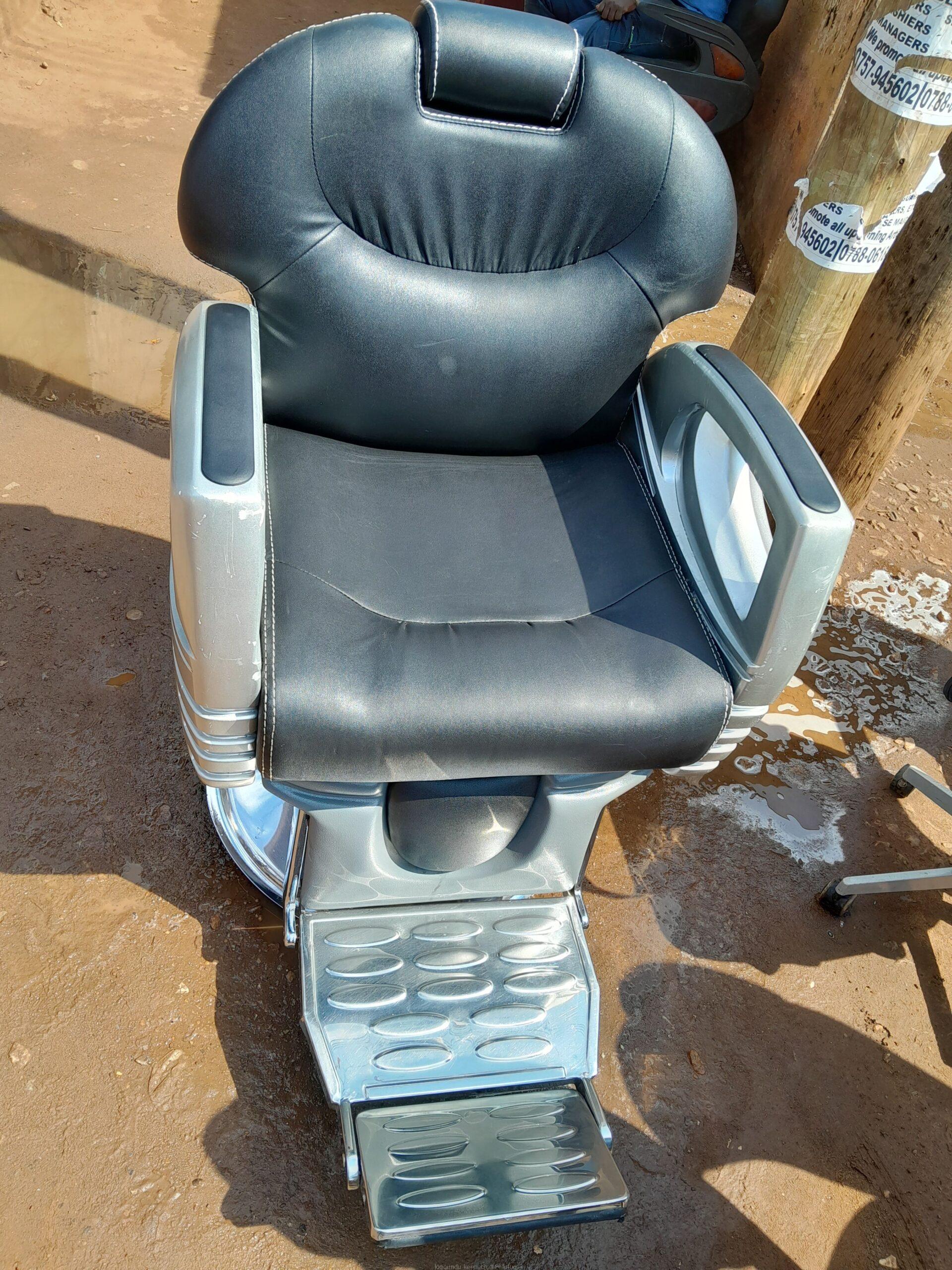 Barber chair