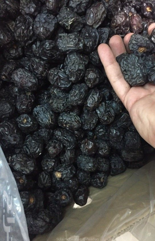 AJWA DATES AVAILABLE NOW (Black seeds) 1kg 👉110k